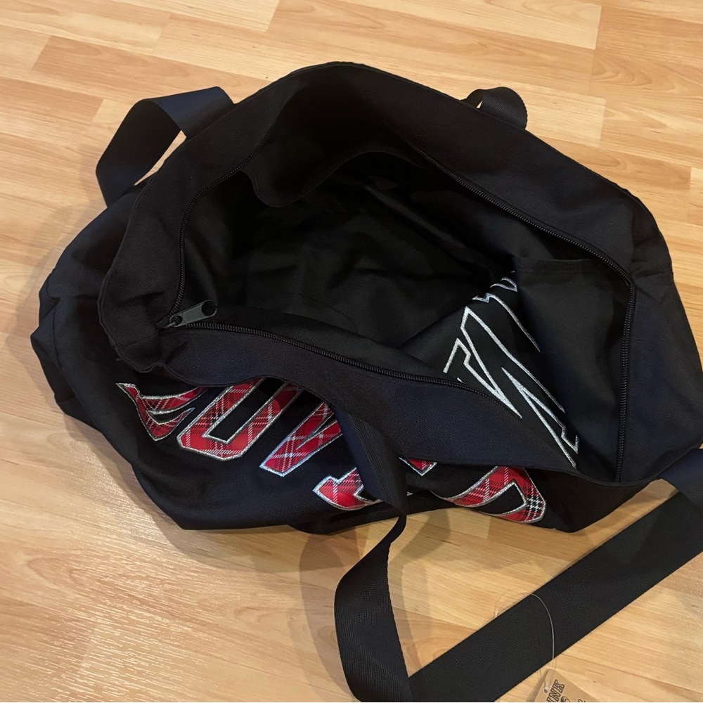 PINK Victoria's Secret‎ Black and Red Paid zippered tote - Picture 3 of 7